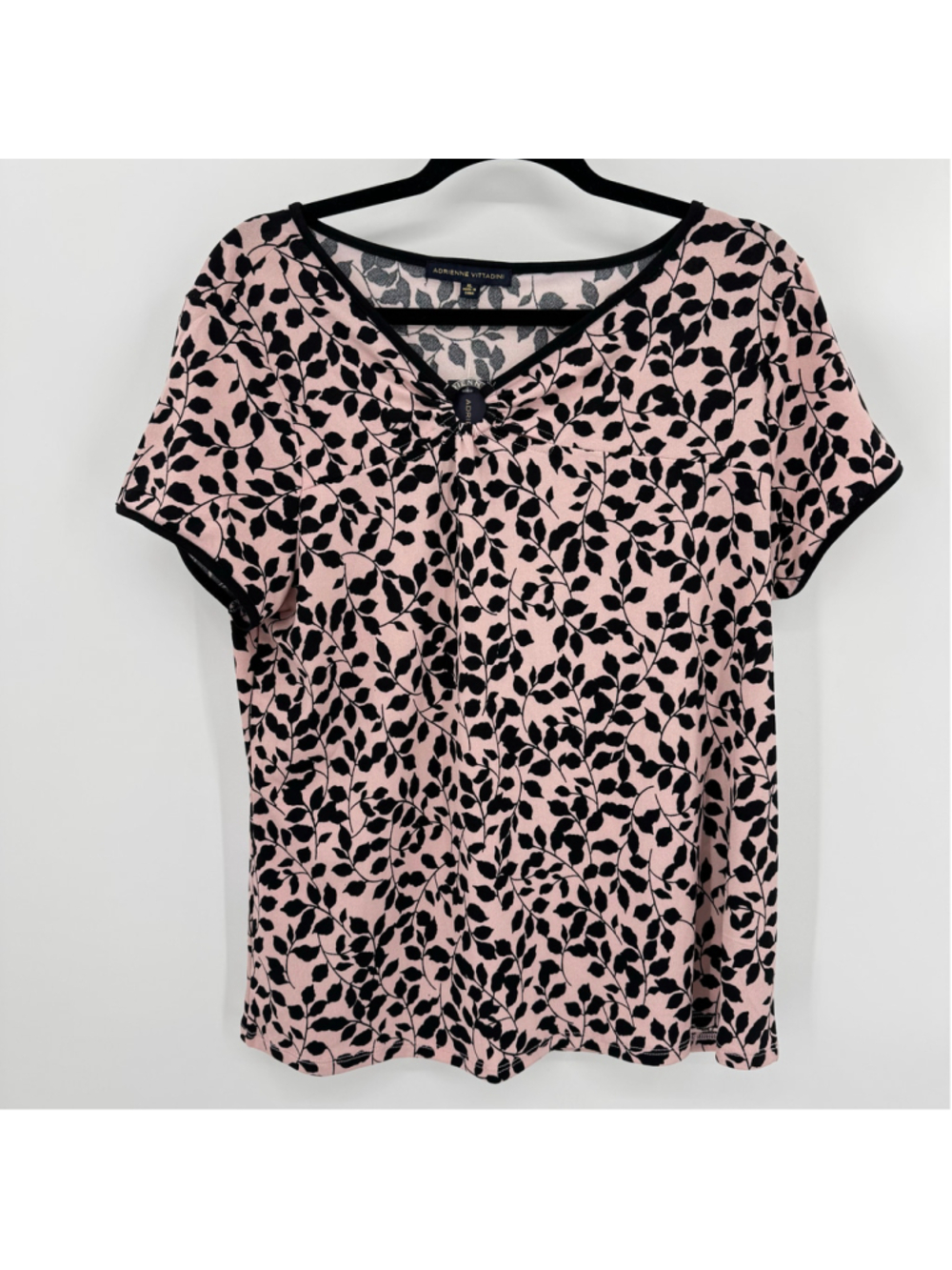 Adrienne Vittadini Blouse Blush Pink Black Leaves Metal Ring Detail Short Sleeve